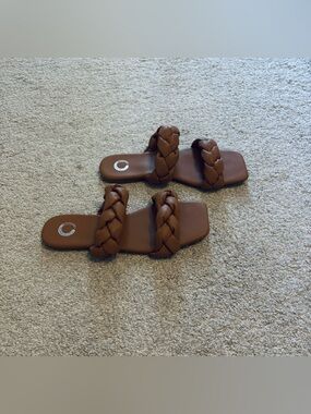 Brand New Braided Double-Strap Slide Sandals in Cognac Size 7.5